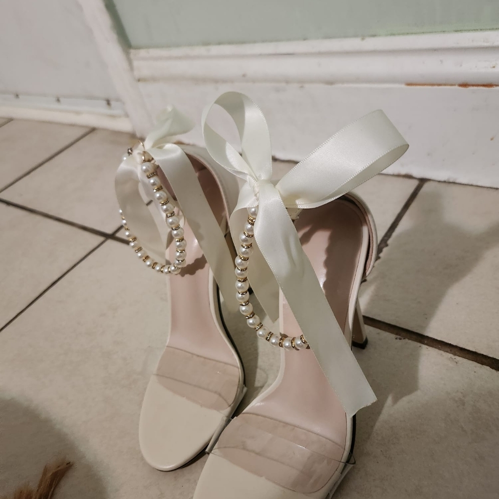 High heels - Picture 15 of 15
